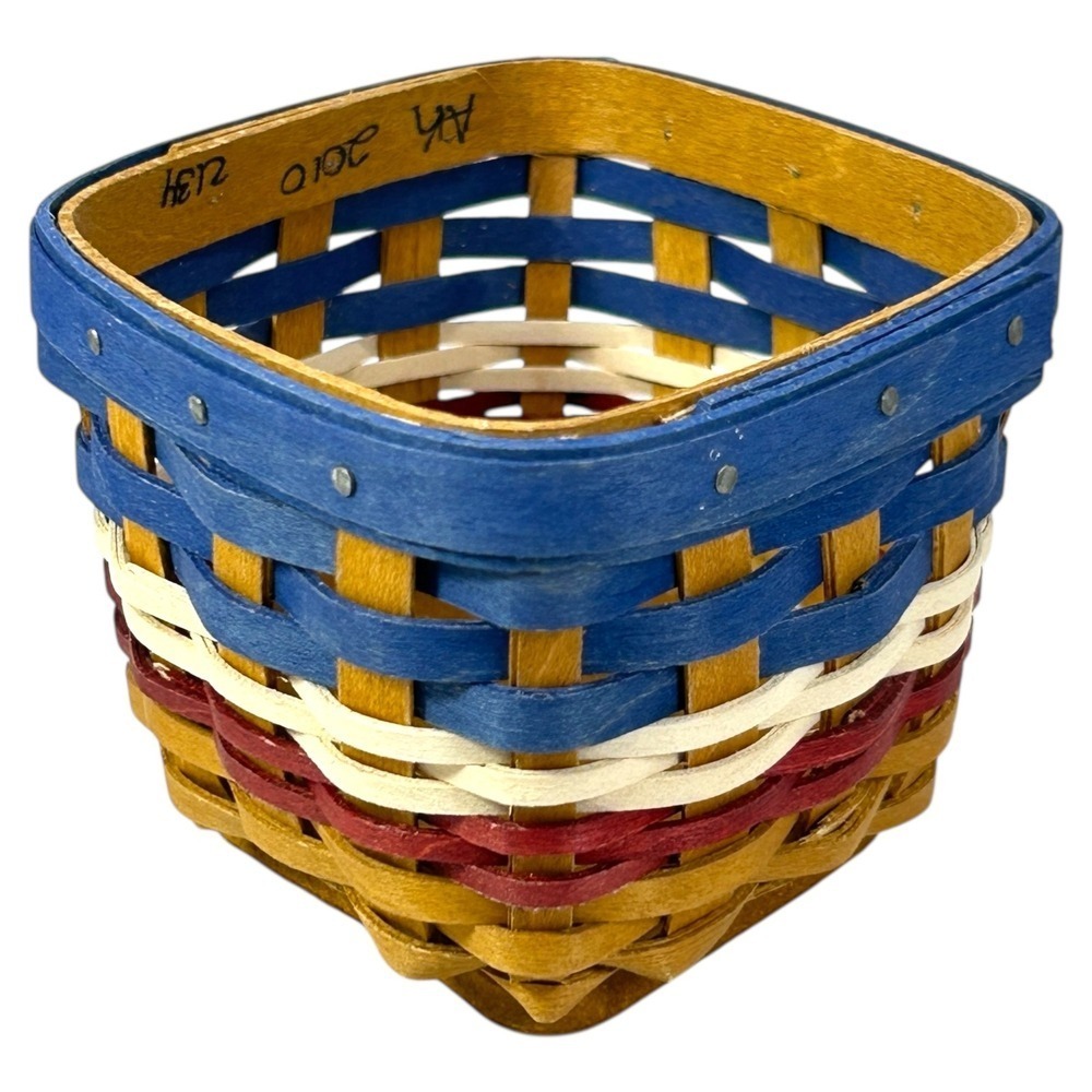 Longaberger American Celebrations SMALL WAVE Basket 2010 USA - Picture 2 of 9